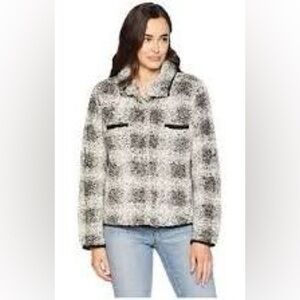 Evereve Dylan Cozy Plaid Sherpa Button Up Jacket